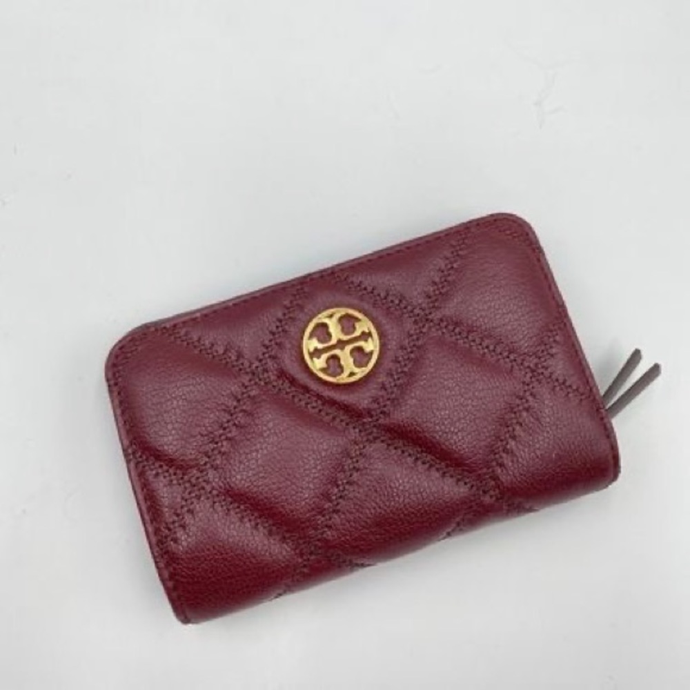 Tory Burch Willa Medium Wallet in Claret Burgundy color. Brand new with tags